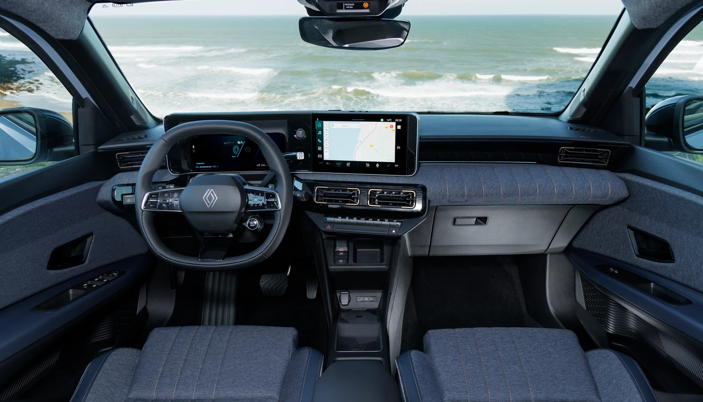 Renault 4 Techno - Interior Salpicadero Interior Pantalla Central Interior Volante Interior Detalle