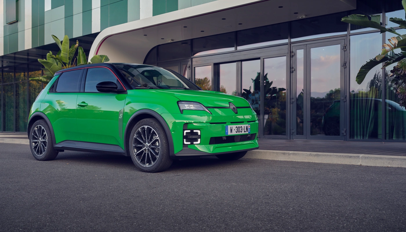 Renault 5 Techno - Contexto Entorno Real Contexto Aparcado Exterior Lateral Derecha