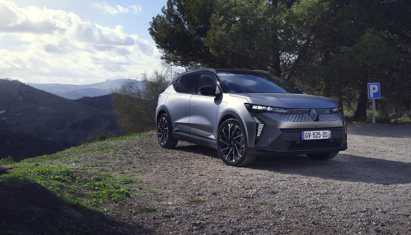 Renault Scenic Esprit Alpine - Contexto Entorno Real Contexto Aparcado Exterior Frontal Derecha