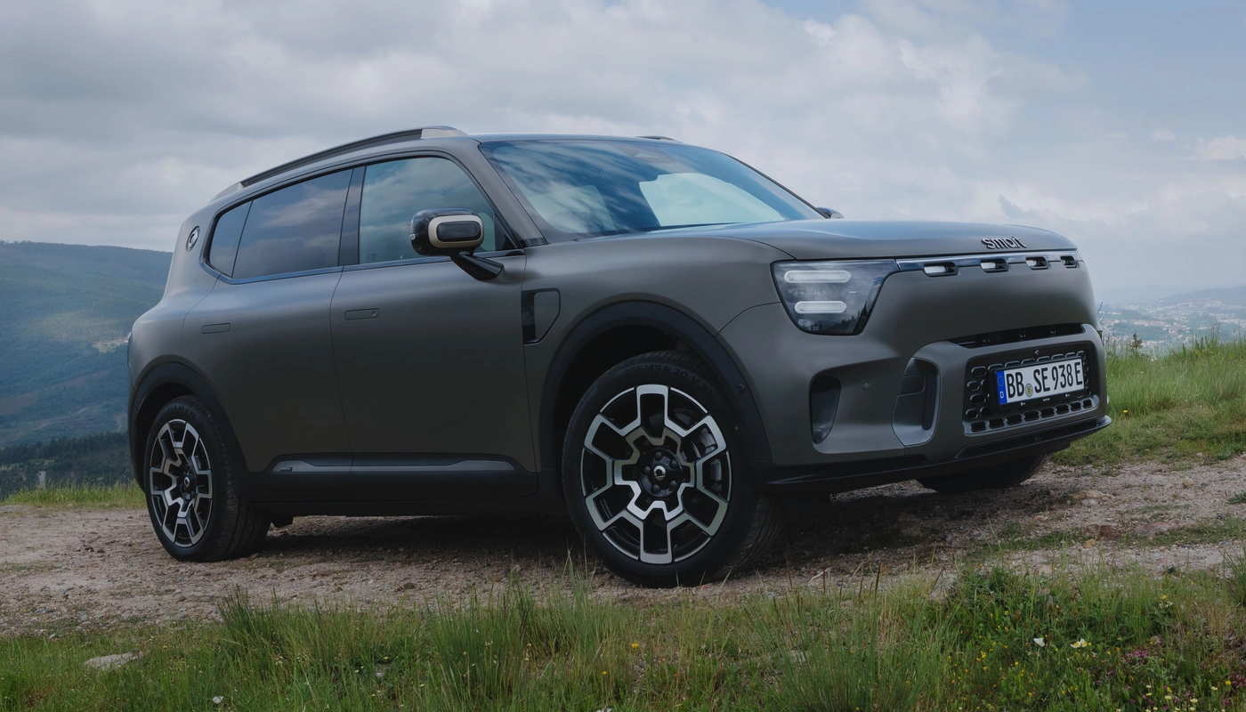 Smart 5 Summit Edition - Contexto Entorno Real Contexto Aparcado Exterior Lateral Derecha