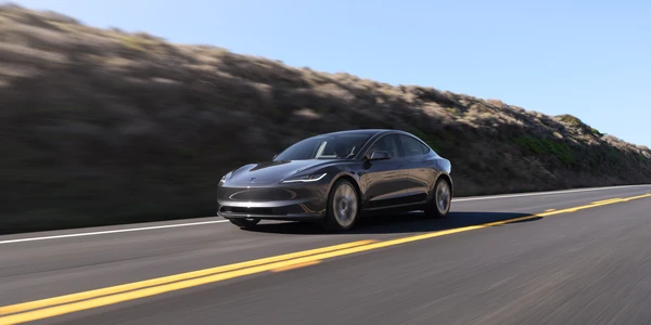 Tesla Model 3 Gran autonomía con tracción trasera